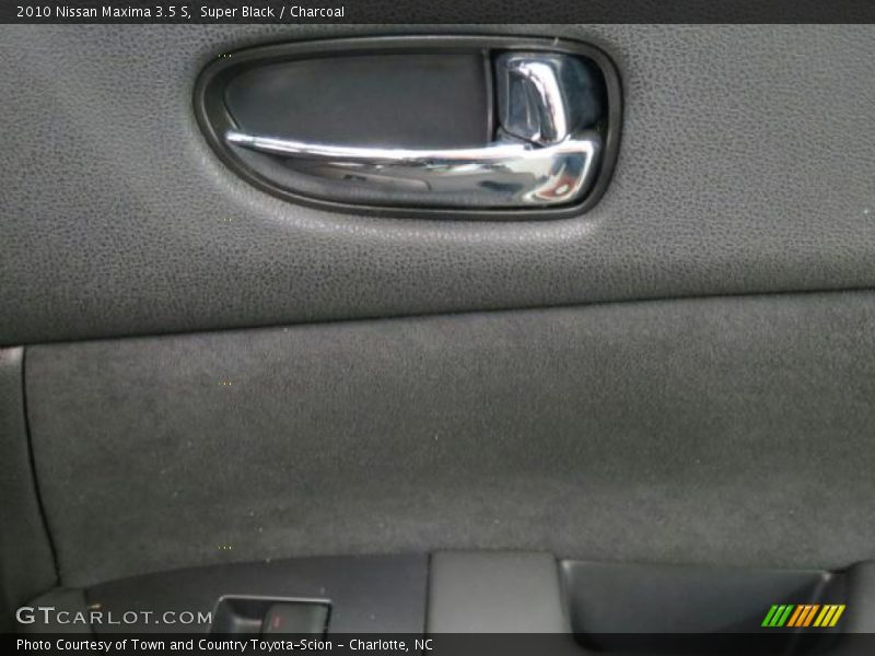 Super Black / Charcoal 2010 Nissan Maxima 3.5 S