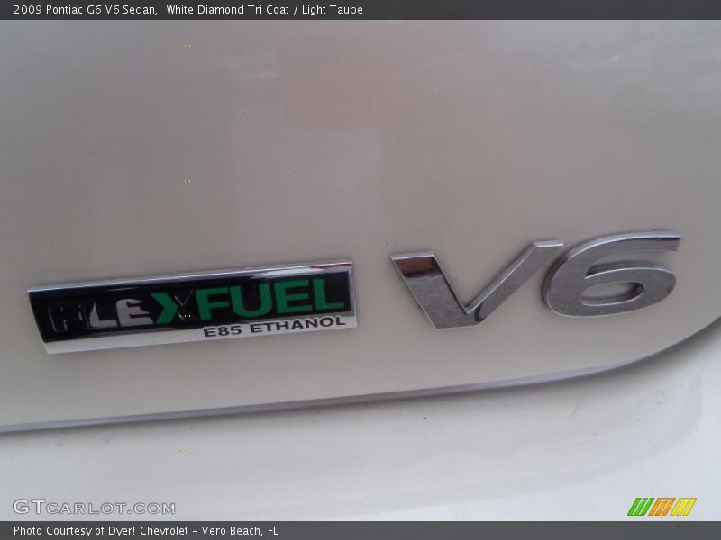 White Diamond Tri Coat / Light Taupe 2009 Pontiac G6 V6 Sedan