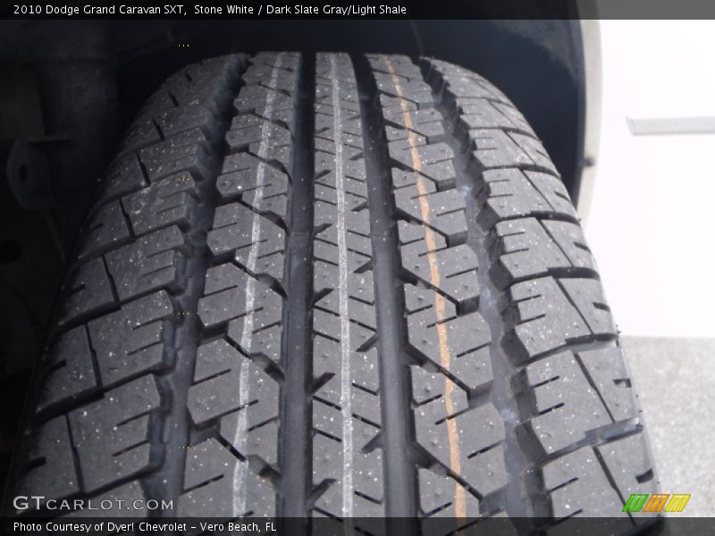 Stone White / Dark Slate Gray/Light Shale 2010 Dodge Grand Caravan SXT