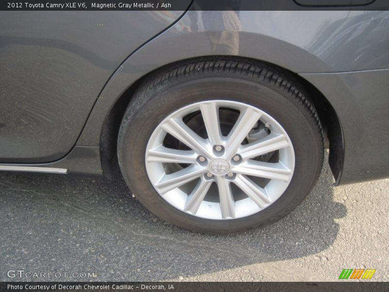 Magnetic Gray Metallic / Ash 2012 Toyota Camry XLE V6