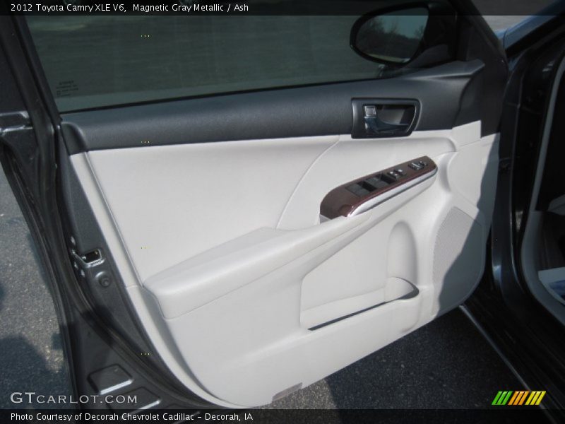 Magnetic Gray Metallic / Ash 2012 Toyota Camry XLE V6
