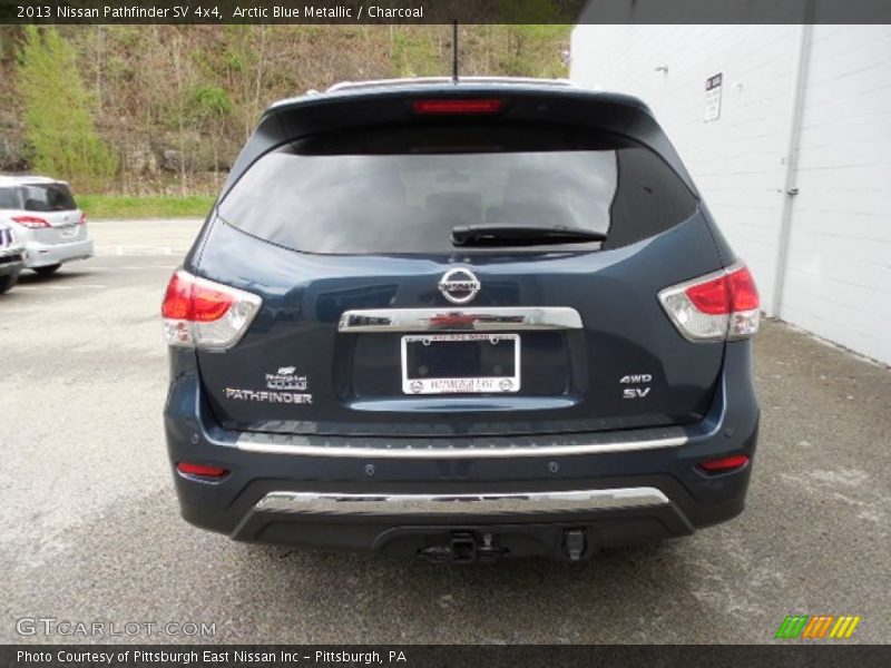 Arctic Blue Metallic / Charcoal 2013 Nissan Pathfinder SV 4x4