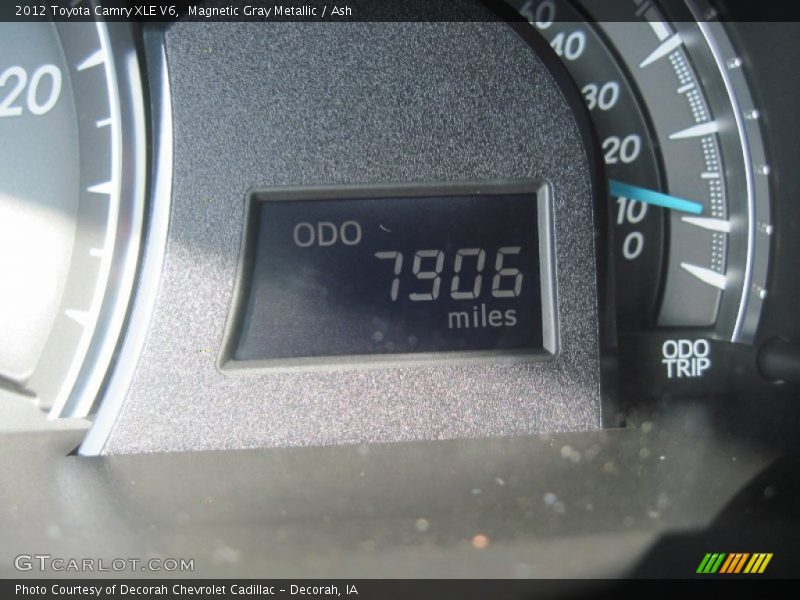 Magnetic Gray Metallic / Ash 2012 Toyota Camry XLE V6