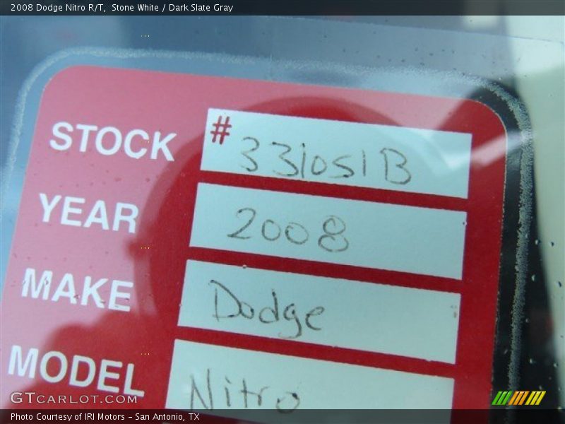 Stone White / Dark Slate Gray 2008 Dodge Nitro R/T