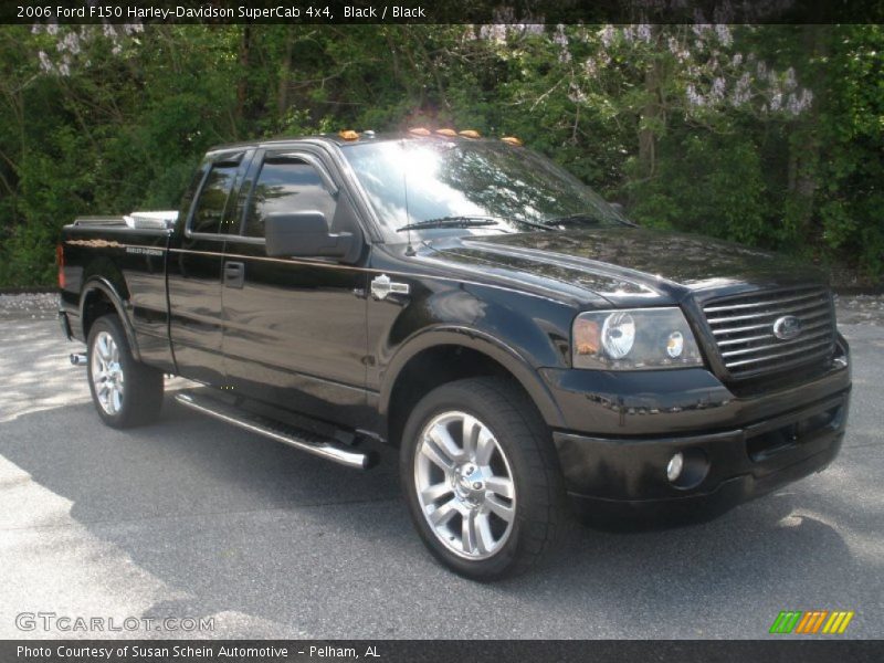 Front 3/4 View of 2006 F150 Harley-Davidson SuperCab 4x4