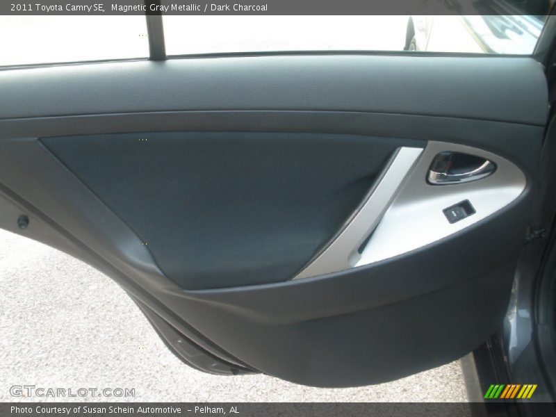 Magnetic Gray Metallic / Dark Charcoal 2011 Toyota Camry SE