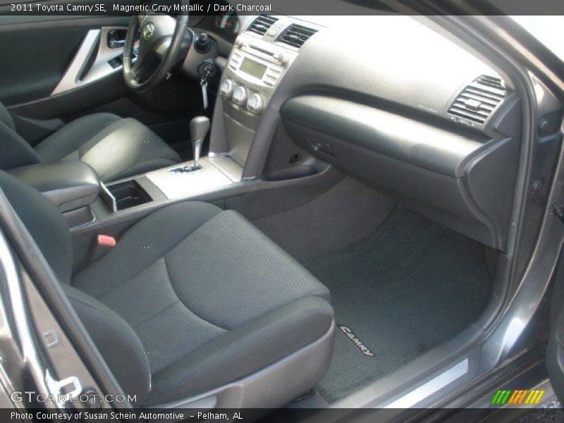 Magnetic Gray Metallic / Dark Charcoal 2011 Toyota Camry SE