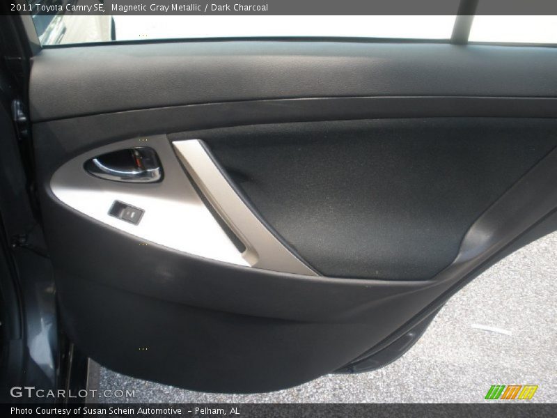 Magnetic Gray Metallic / Dark Charcoal 2011 Toyota Camry SE