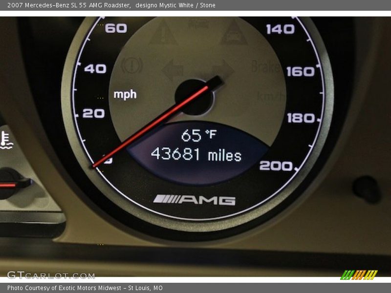 designo Mystic White / Stone 2007 Mercedes-Benz SL 55 AMG Roadster