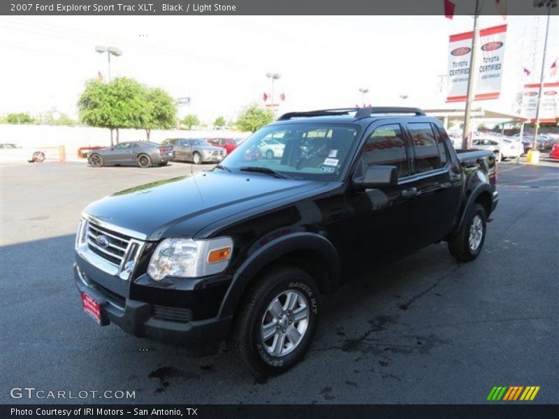 Black / Light Stone 2007 Ford Explorer Sport Trac XLT