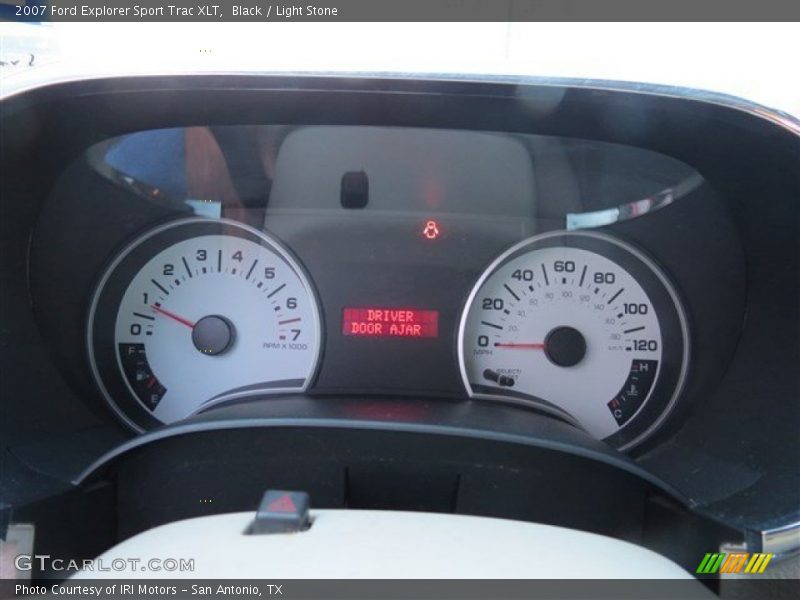 Black / Light Stone 2007 Ford Explorer Sport Trac XLT