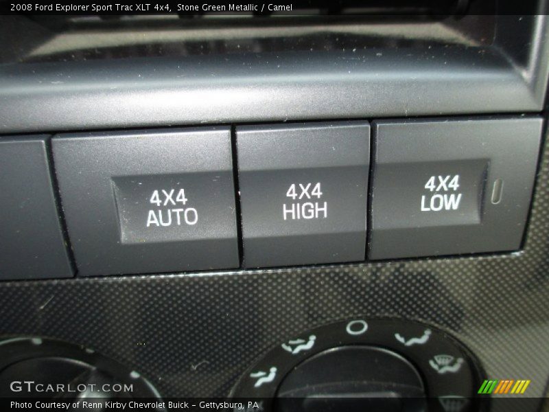 Controls of 2008 Explorer Sport Trac XLT 4x4