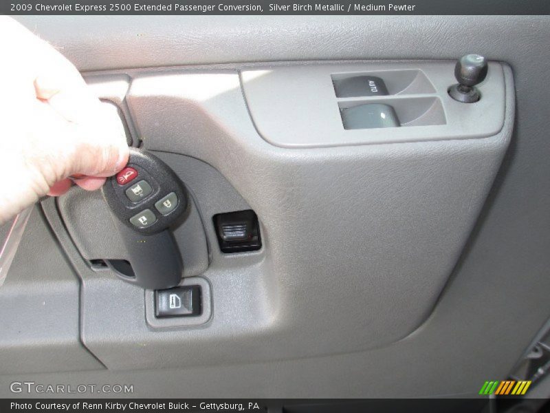 Silver Birch Metallic / Medium Pewter 2009 Chevrolet Express 2500 Extended Passenger Conversion