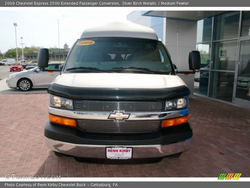 Silver Birch Metallic / Medium Pewter 2009 Chevrolet Express 2500 Extended Passenger Conversion