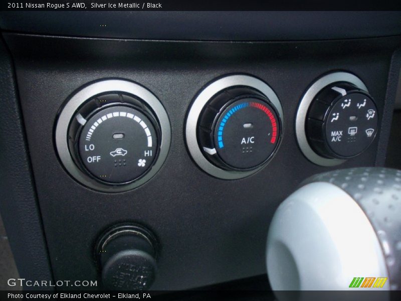 Silver Ice Metallic / Black 2011 Nissan Rogue S AWD