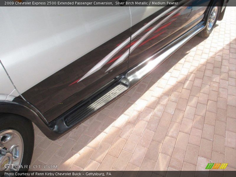 Silver Birch Metallic / Medium Pewter 2009 Chevrolet Express 2500 Extended Passenger Conversion