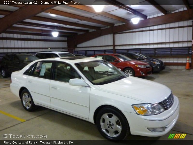 Diamond White Pearl / Ivory 2004 Toyota Avalon XLS