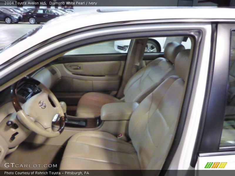 Diamond White Pearl / Ivory 2004 Toyota Avalon XLS