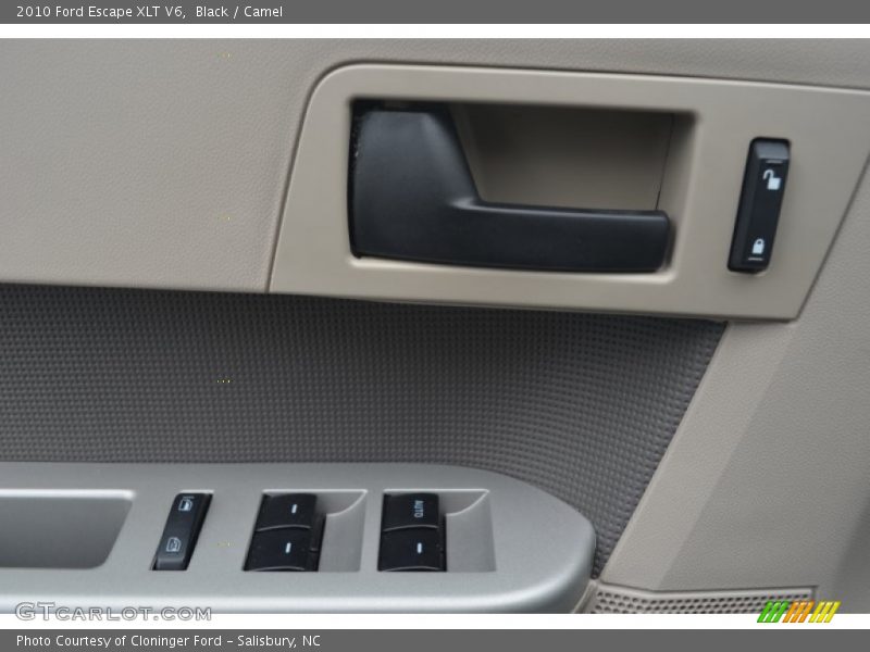 Black / Camel 2010 Ford Escape XLT V6