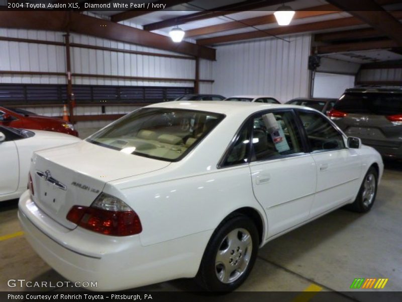 Diamond White Pearl / Ivory 2004 Toyota Avalon XLS
