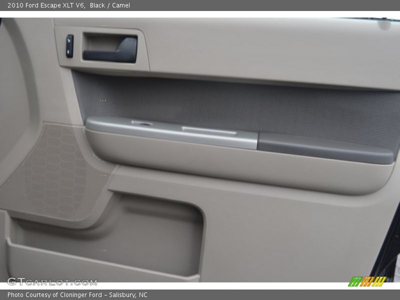 Black / Camel 2010 Ford Escape XLT V6