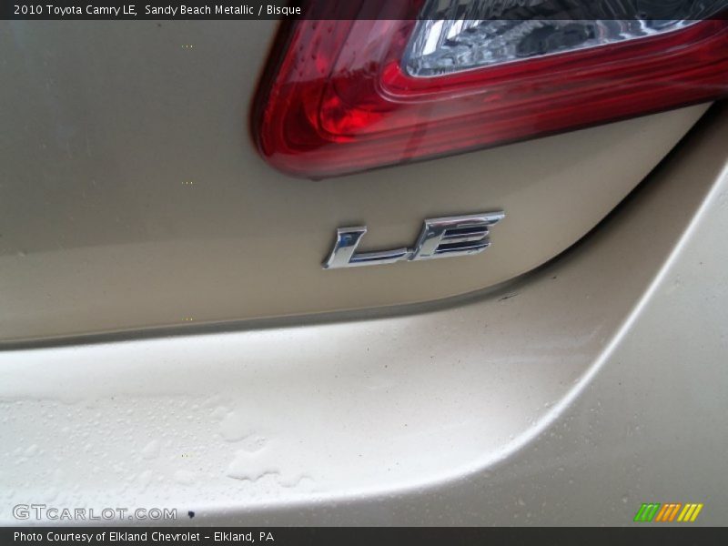 Sandy Beach Metallic / Bisque 2010 Toyota Camry LE