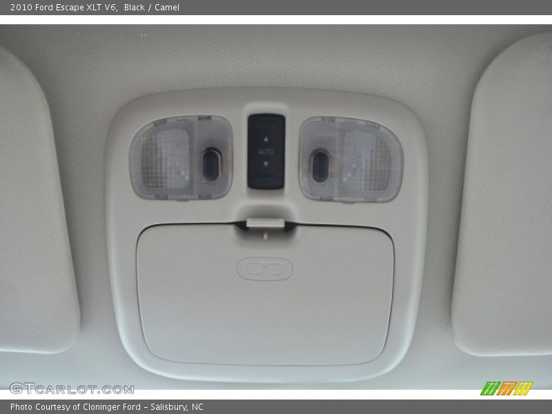 Black / Camel 2010 Ford Escape XLT V6