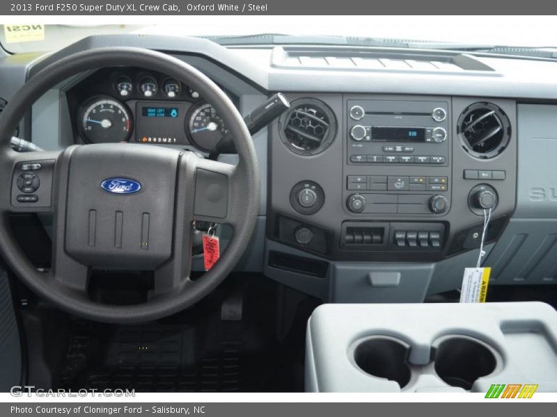 Dashboard of 2013 F250 Super Duty XL Crew Cab