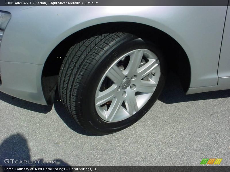 Light Silver Metallic / Platinum 2006 Audi A6 3.2 Sedan