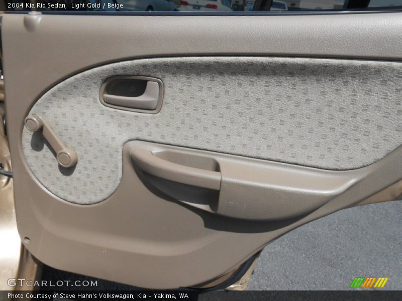 Door Panel of 2004 Rio Sedan