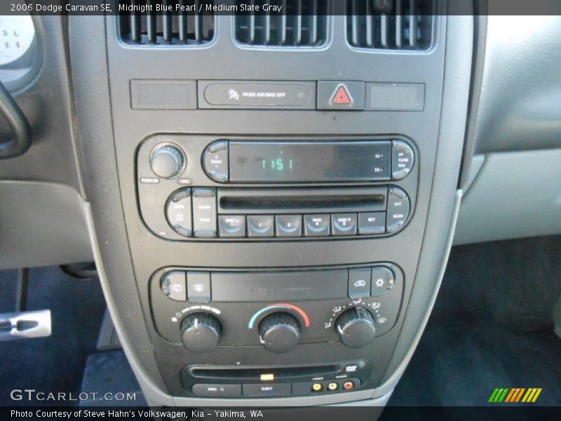 Midnight Blue Pearl / Medium Slate Gray 2006 Dodge Caravan SE