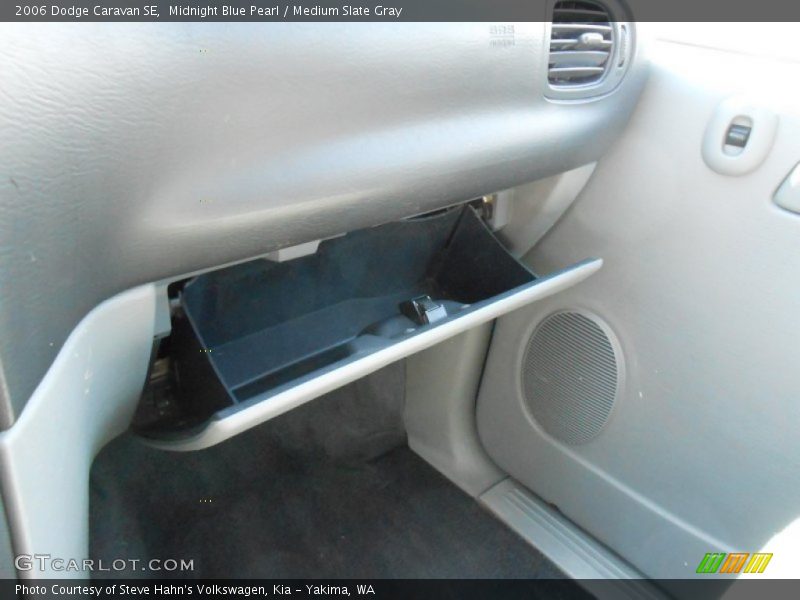 Midnight Blue Pearl / Medium Slate Gray 2006 Dodge Caravan SE