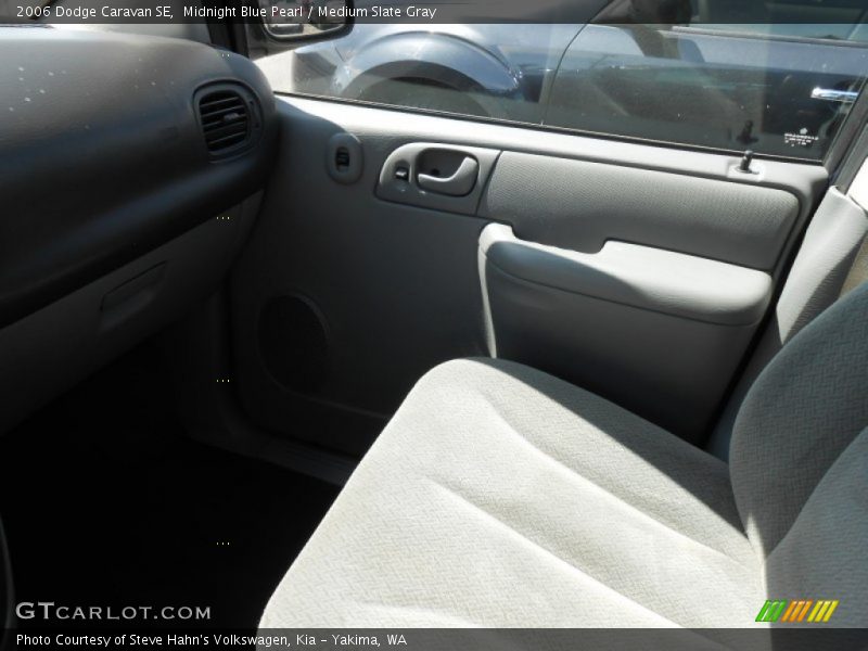 Midnight Blue Pearl / Medium Slate Gray 2006 Dodge Caravan SE
