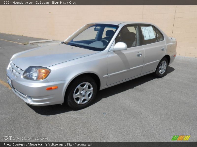 Silver Mist / Gray 2004 Hyundai Accent GL Sedan