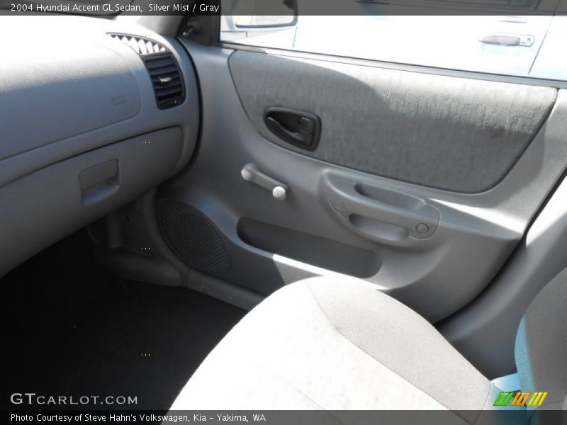 Silver Mist / Gray 2004 Hyundai Accent GL Sedan