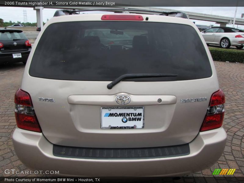 Sonora Gold Metallic / Ivory Beige 2006 Toyota Highlander I4