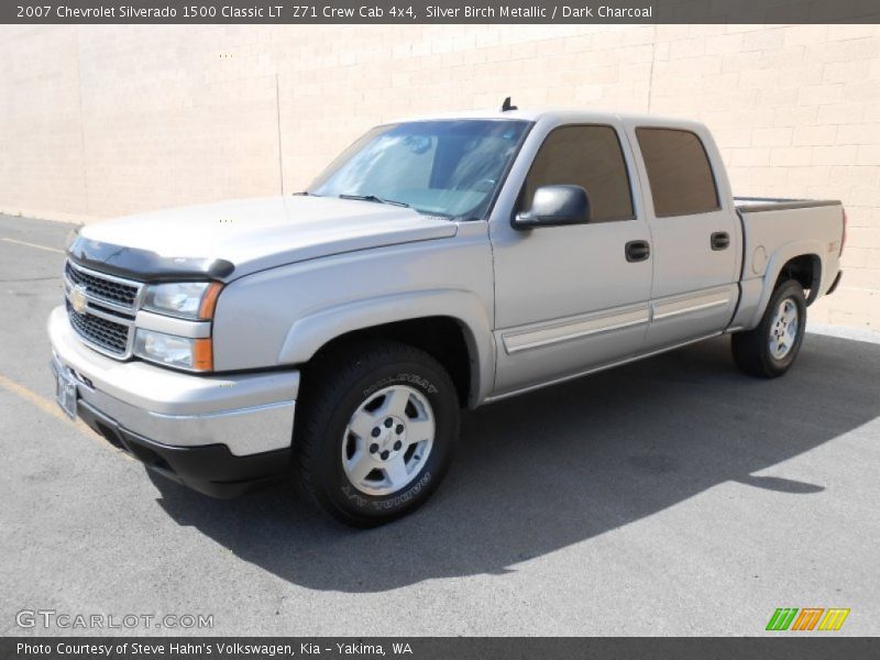 Silver Birch Metallic / Dark Charcoal 2007 Chevrolet Silverado 1500 Classic LT  Z71 Crew Cab 4x4