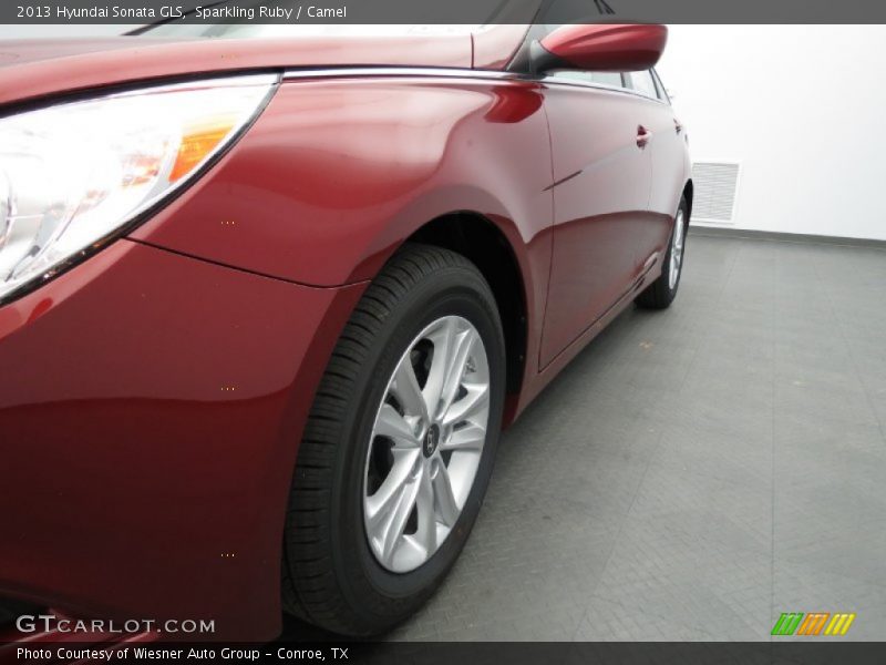 Sparkling Ruby / Camel 2013 Hyundai Sonata GLS