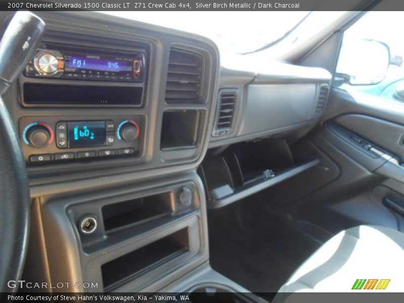 Silver Birch Metallic / Dark Charcoal 2007 Chevrolet Silverado 1500 Classic LT  Z71 Crew Cab 4x4