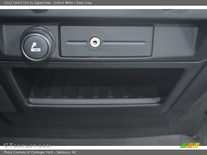 Oxford White / Steel Gray 2012 Ford F150 XL SuperCrew
