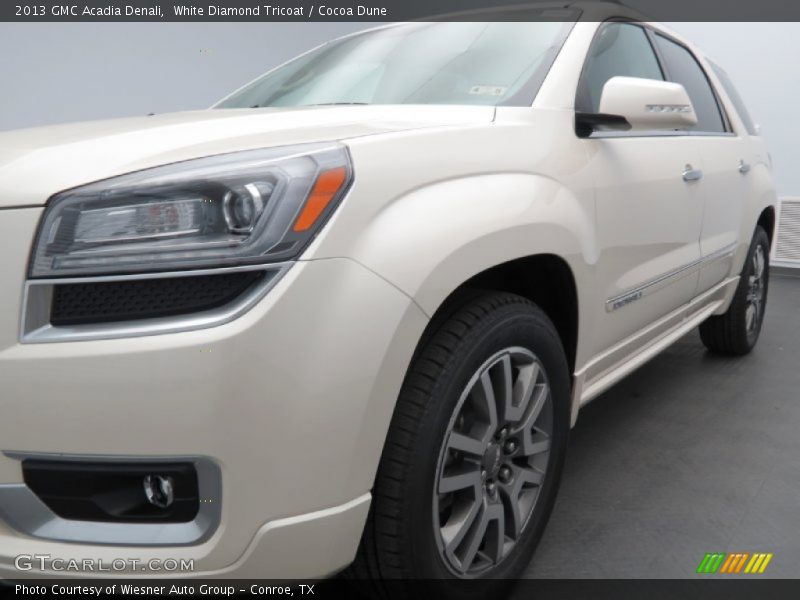 White Diamond Tricoat / Cocoa Dune 2013 GMC Acadia Denali