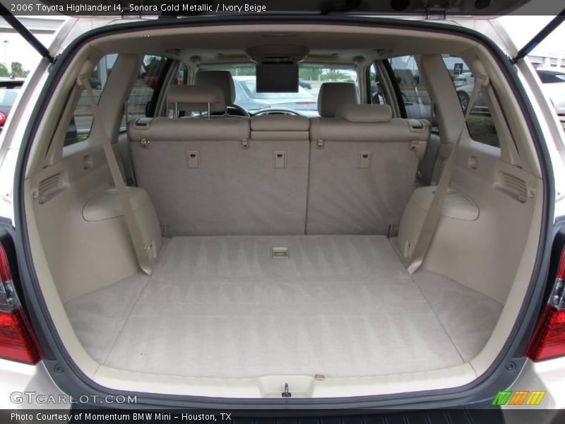 Sonora Gold Metallic / Ivory Beige 2006 Toyota Highlander I4