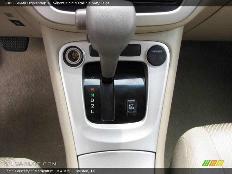 Sonora Gold Metallic / Ivory Beige 2006 Toyota Highlander I4