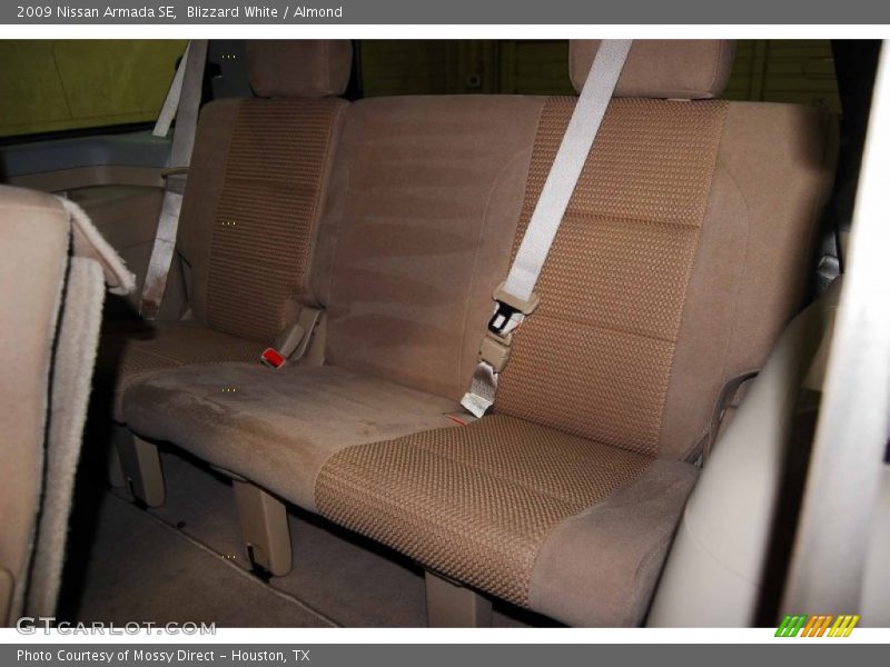 Blizzard White / Almond 2009 Nissan Armada SE