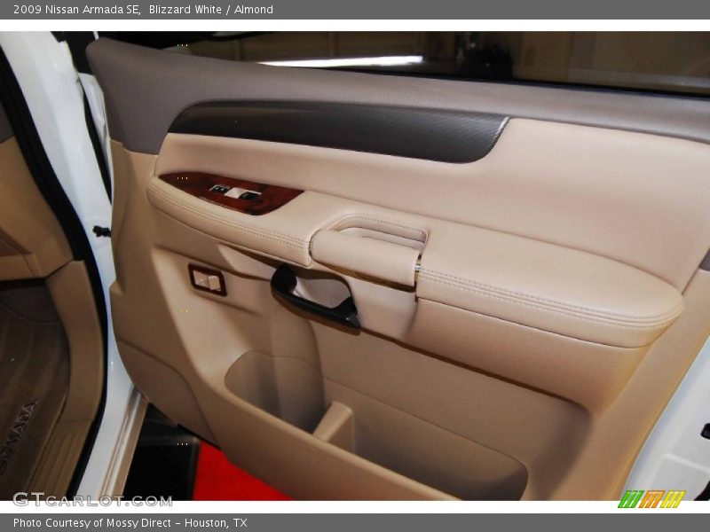 Blizzard White / Almond 2009 Nissan Armada SE
