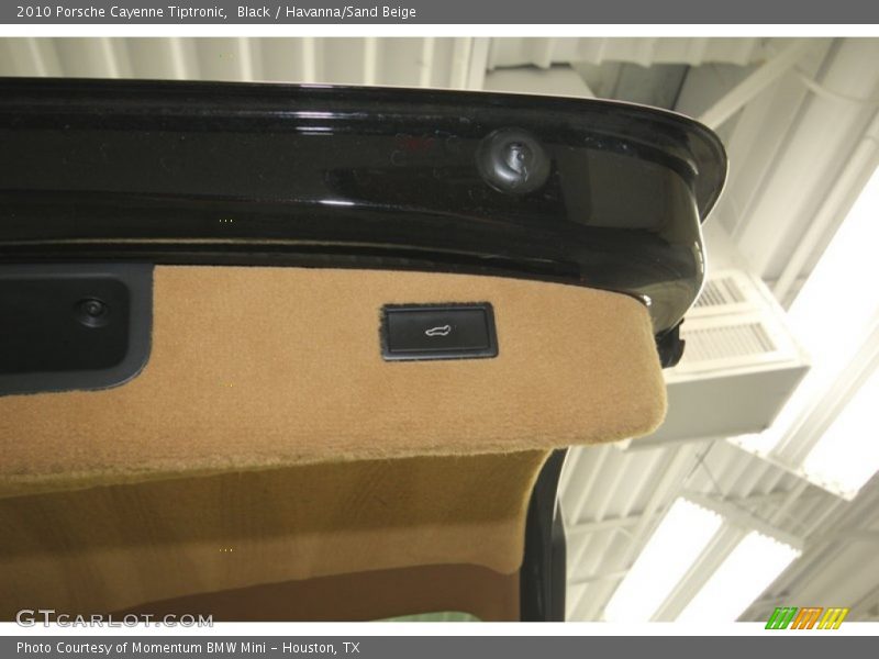 Black / Havanna/Sand Beige 2010 Porsche Cayenne Tiptronic