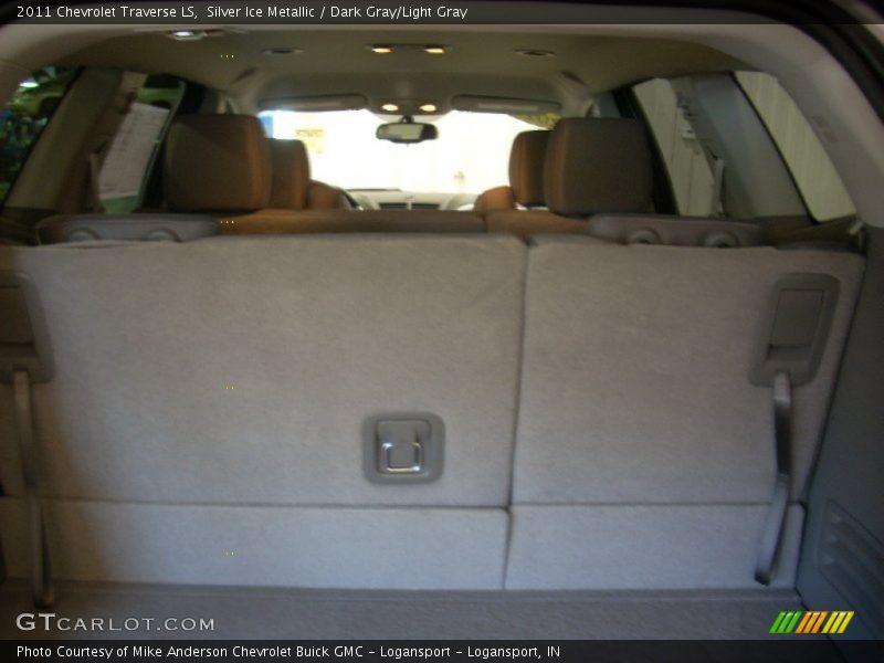 Silver Ice Metallic / Dark Gray/Light Gray 2011 Chevrolet Traverse LS