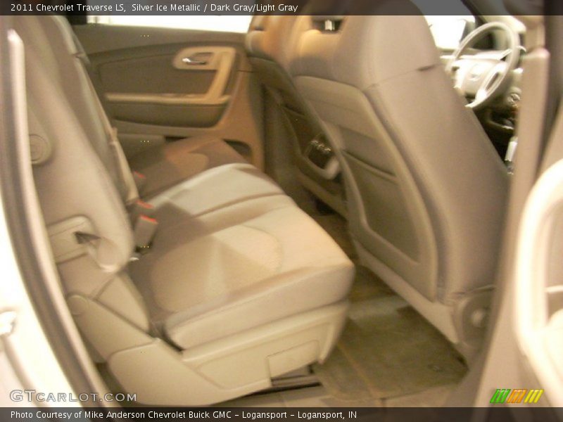 Silver Ice Metallic / Dark Gray/Light Gray 2011 Chevrolet Traverse LS