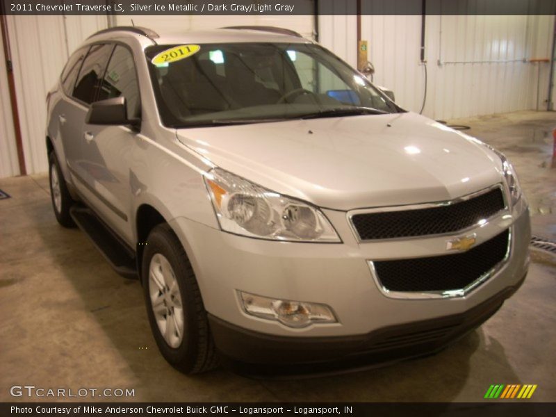Silver Ice Metallic / Dark Gray/Light Gray 2011 Chevrolet Traverse LS