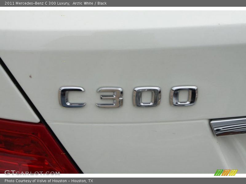 Arctic White / Black 2011 Mercedes-Benz C 300 Luxury
